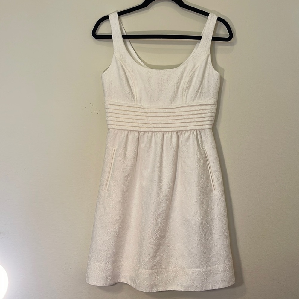 White dressy mid/mini dress